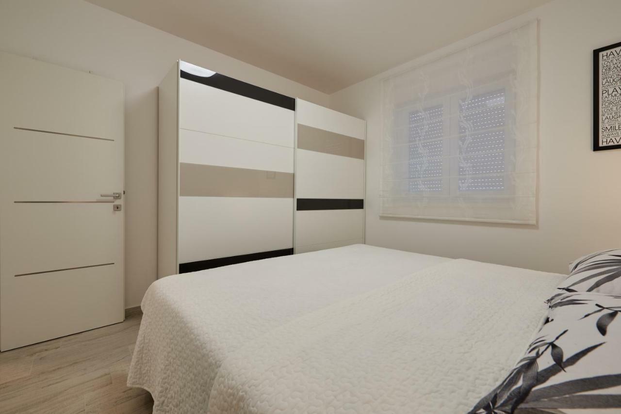 Ferienwohnung Apartman Jakov Trogir Exterior foto